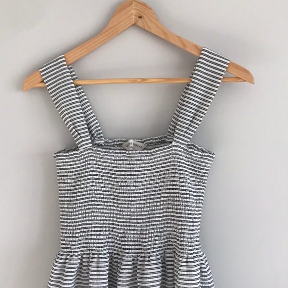Madewell Texture and Thread Smocked Dress - Picture 6 of 8